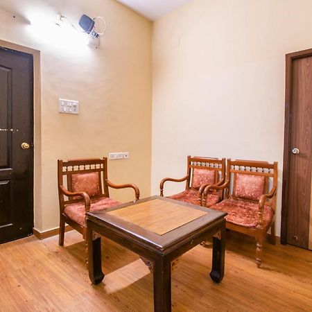 Hotel Crescent Inn Chennai Zewnętrze zdjęcie